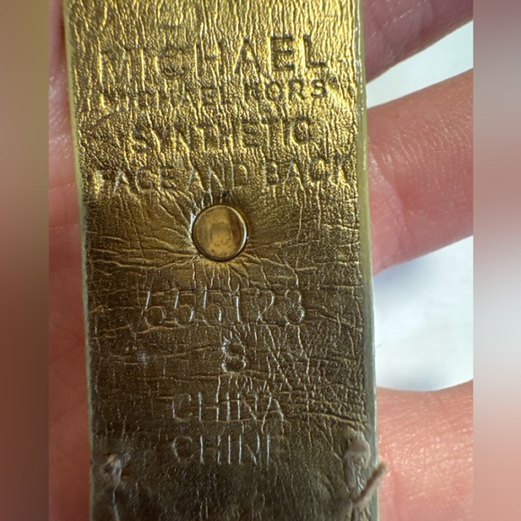 Small Michael Kors Gold Chain Immitation Leather Belt - Picture 2 of 3